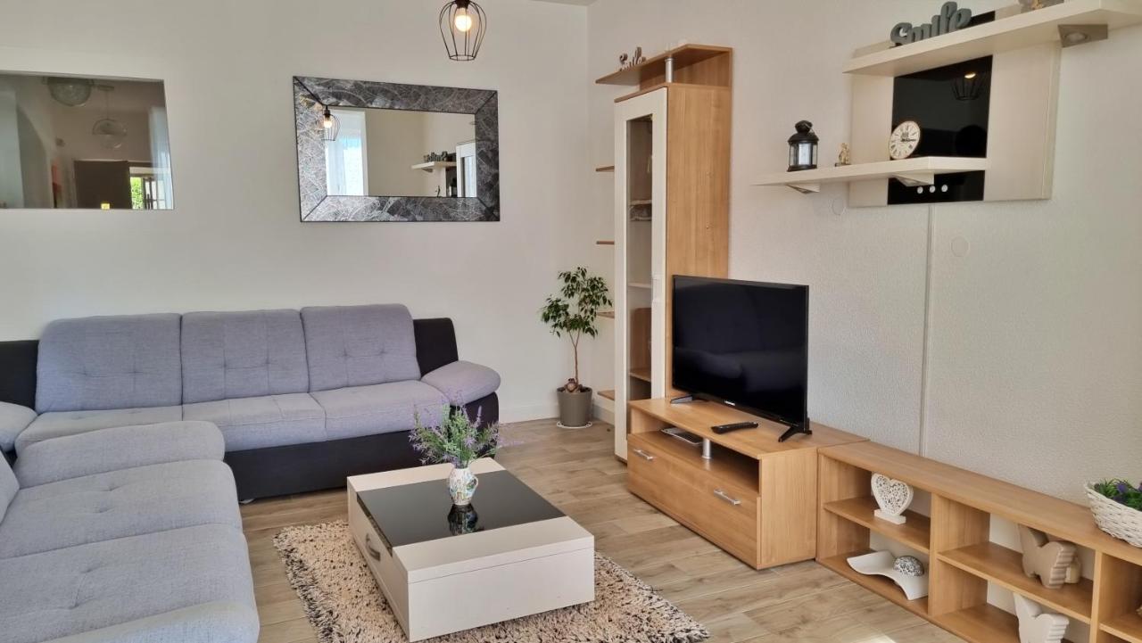 Apartments Slado Omis Ngoại thất bức ảnh