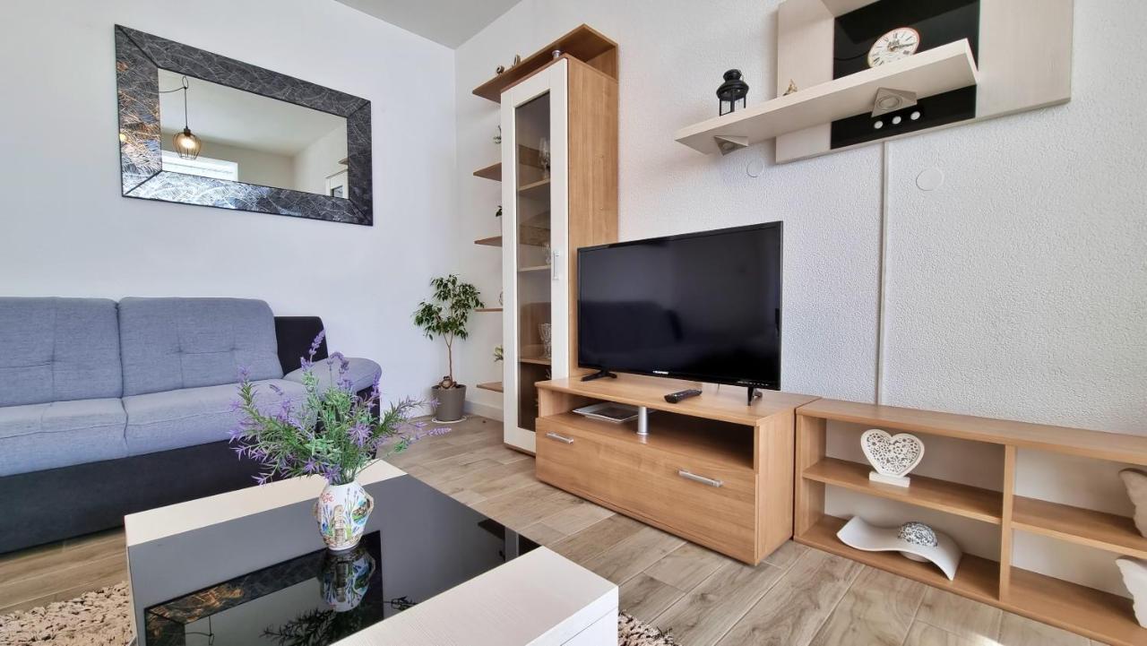 Apartments Slado Omis Ngoại thất bức ảnh