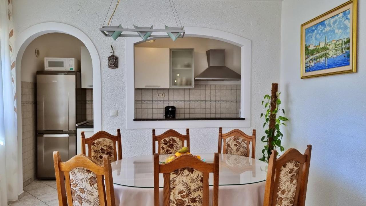 Apartments Slado Omis Ngoại thất bức ảnh