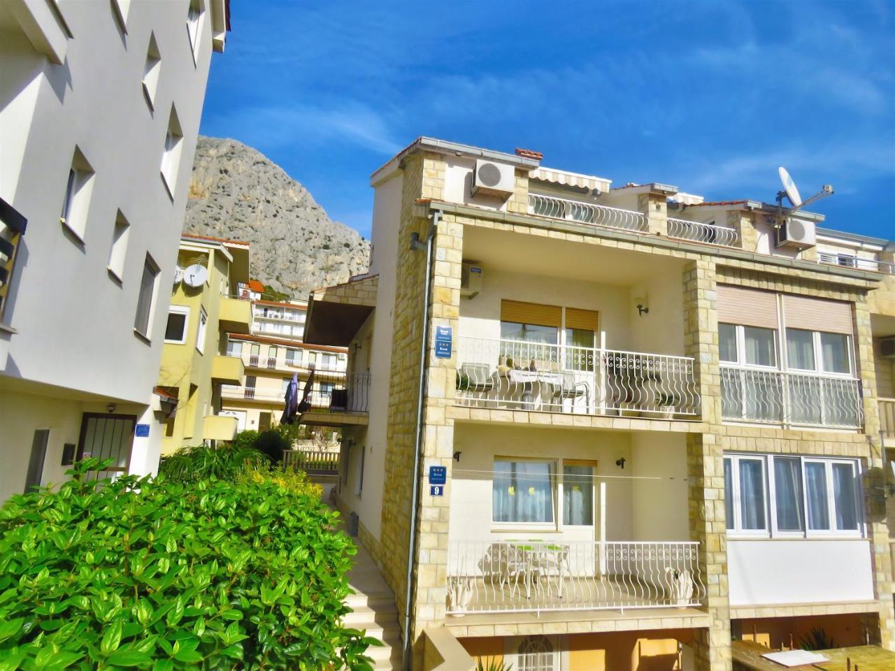 Apartments Slado Omis Ngoại thất bức ảnh