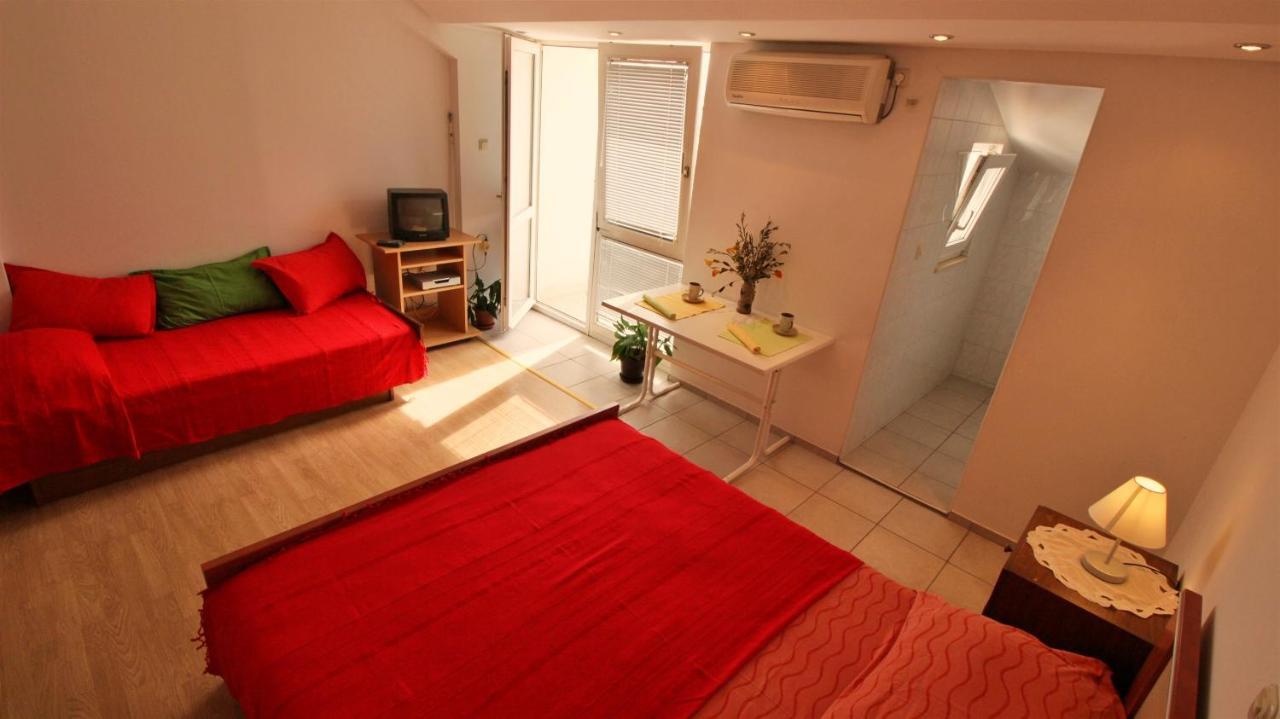 Apartments Slado Omis Ngoại thất bức ảnh